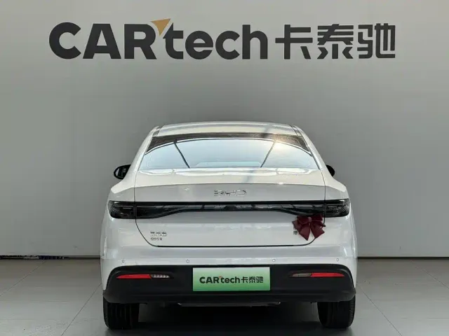 BYD Seal 05 DM-i — Фото автомобиля 5