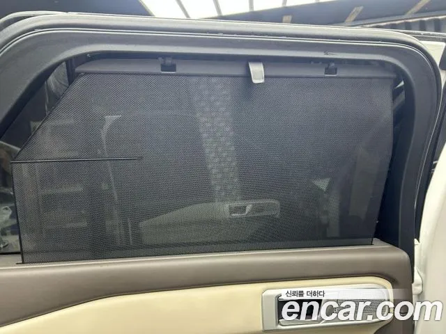 Ford Explorer Explorer 6 поколение 3.0 Platinum 4WD — Фото автомобиля 17