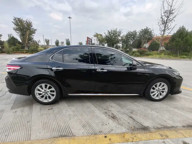 Toyota Camry — Фото автомобиля 6
