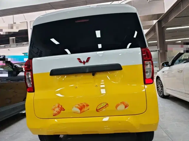 Wuling Zhiguang NEV — Фото автомобиля 5