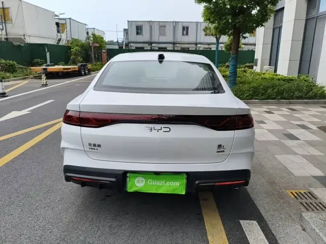 BYD Qin L — Фото автомобиля 5