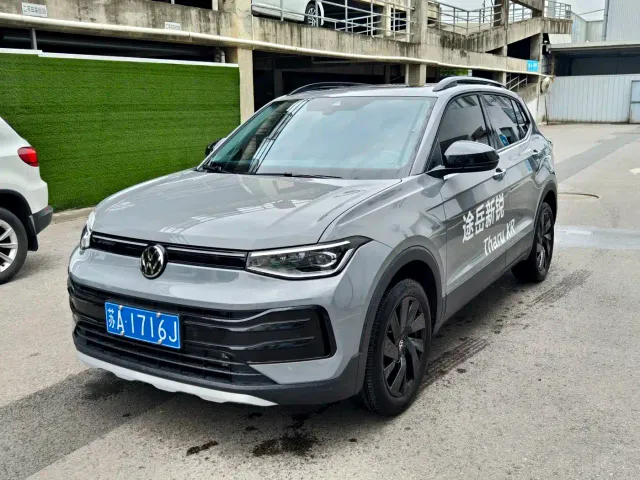 Фотография автомобиля — Volkswagen Tharu