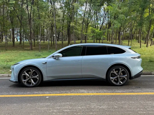 Nio ET5 Touring — Фото автомобиля 3