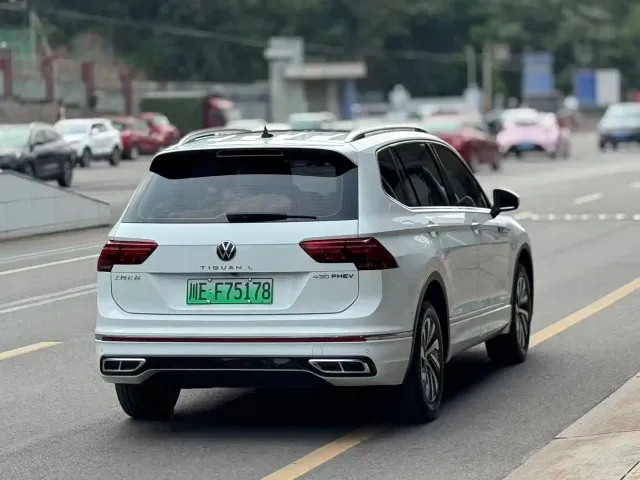 Volkswagen Tiguan L PHEV — Фото автомобиля 12