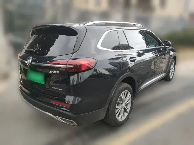 Buick Envision Plus — Фото автомобиля 4