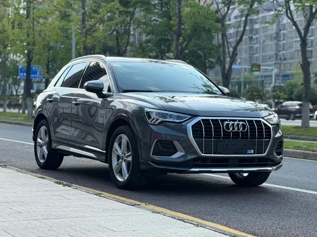 Audi Q3 — Фото автомобиля 3