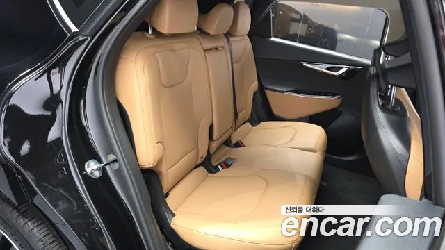 Kia EV6 — Фото автомобиля 11
