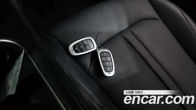 Hyundai Sonata — Фото автомобиля 19