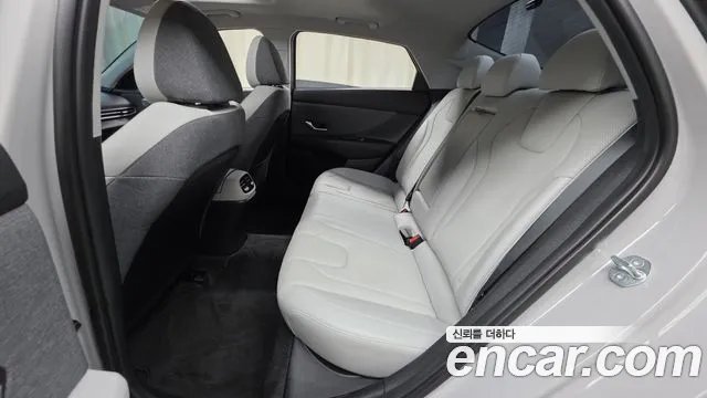 Hyundai AVANTE Avante (CN7) — Фото автомобиля 11