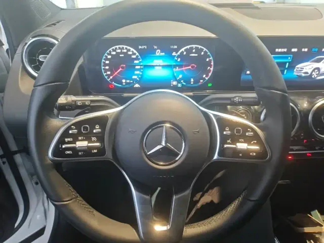 Mercedes-Benz GLA-Class — Фото автомобиля 10