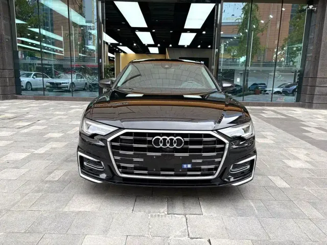 Audi A6L — Фото автомобиля 2