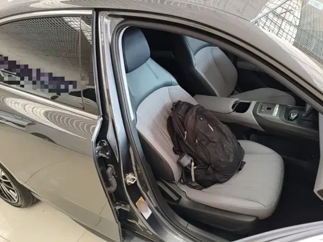 Changan Qiyuan A05 — Фото автомобиля 24