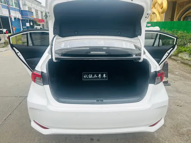 Toyota Corolla — Фото автомобиля 12