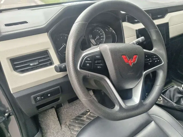 Wuling Zhengcheng — Фото автомобиля 20