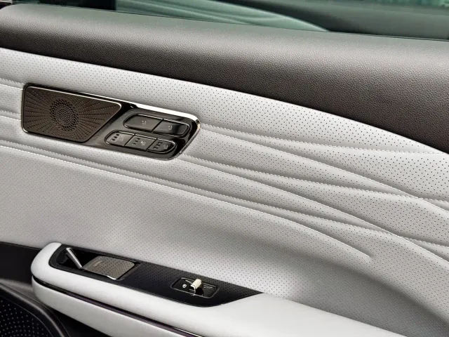 Geely Galaxy E8 — Фото автомобиля 20