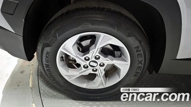 Hyundai Tucson Tucson (NX4) Дизель 2.0 2WD — Фото автомобиля 5