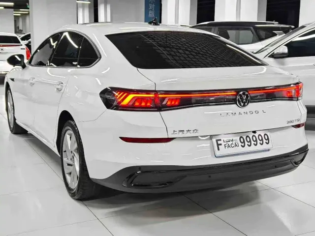 Volkswagen Lamando — Фото автомобиля 4