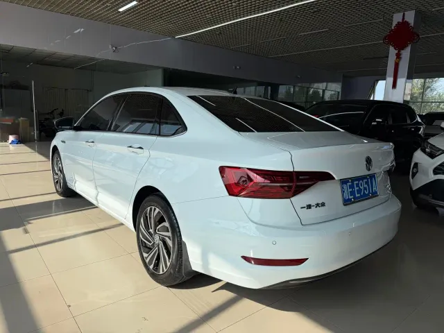 Volkswagen Sagitar — Фото автомобиля 13