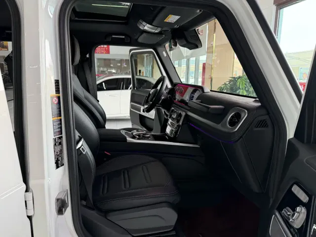 Mercedes-Benz G-Class — Фото автомобиля 9