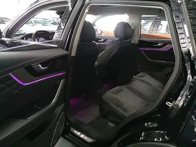 Hongqi HS5 — Фото автомобиля 16