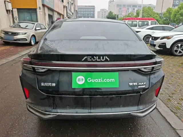 Dongfeng Yixuan MAX — Фото автомобиля 5