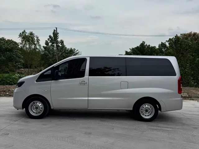 JAC Refine M3 — Фото автомобиля 3