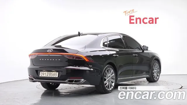 Hyundai Grandeur — Фото автомобиля 2