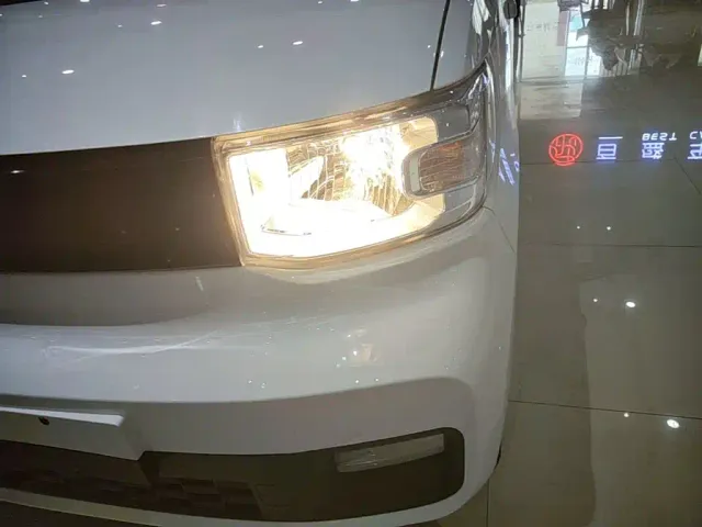 Wuling Hongguang Mini EV — Фото автомобиля 23