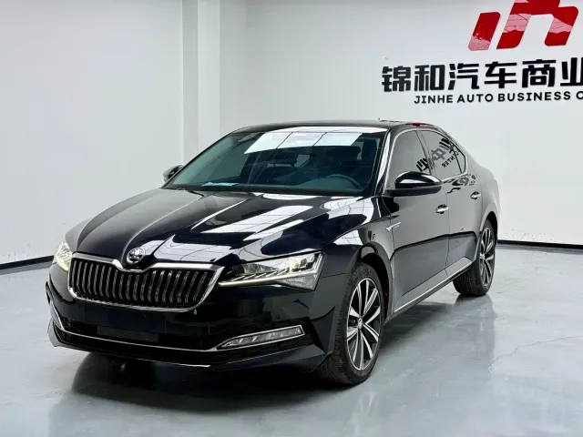 Фотография автомобиля — Skoda Superb