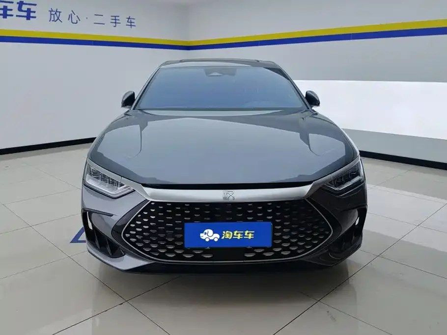BYD Han 2023 DM-i Champion Edition 121KM Honor — Фото автомобиля 2