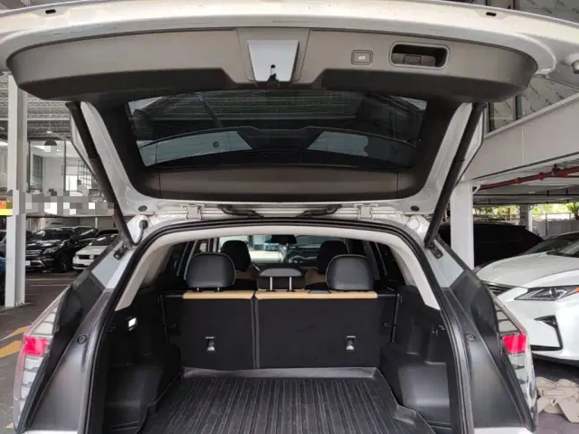 Geely Boyue L — Фото автомобиля 18