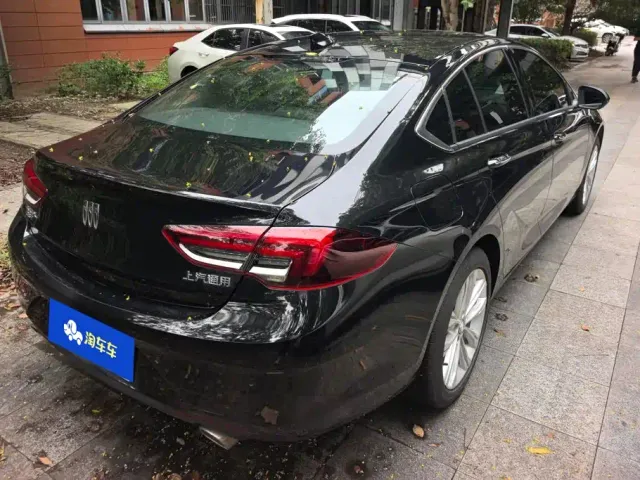 Buick Regal — Фото автомобиля 3