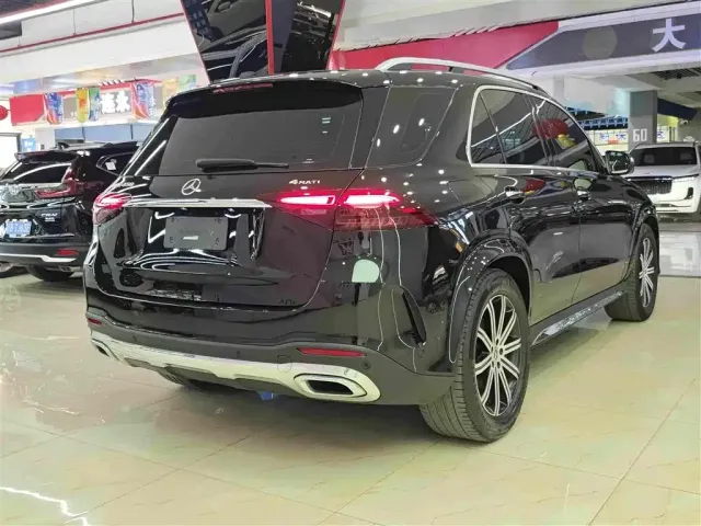 Mercedes-Benz GLE-Class — Фото автомобиля 14