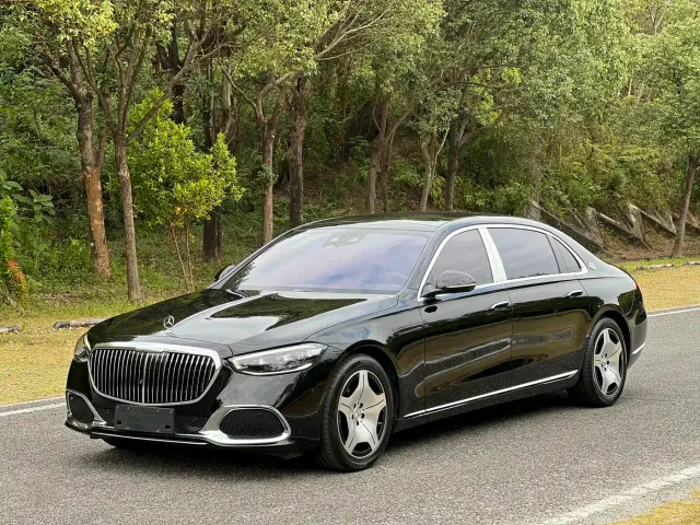 Фотография автомобиля — Mercedes-Benz Maybach S-Class