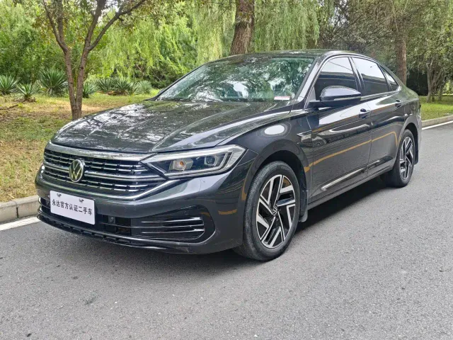 Фотография автомобиля — Volkswagen Sagitar