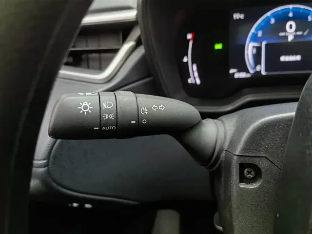 Toyota Frontlander — Фото автомобиля 16