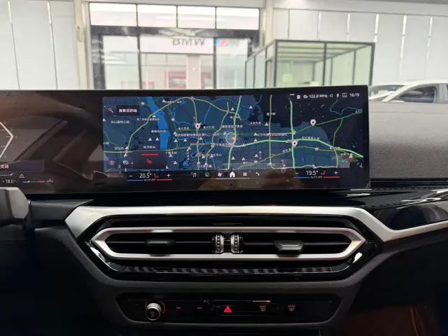 BMW 3 Series — Фото автомобиля 9