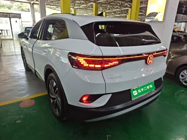 Volkswagen ID.4 Crozz — Фото автомобиля 4