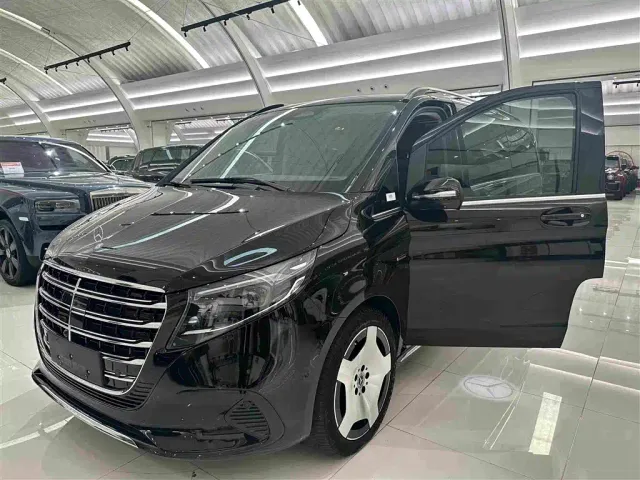 Mercedes-Benz V-Class — Фото автомобиля 5