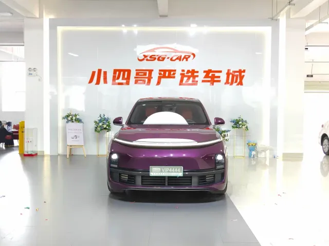 Li Auto L8 — Фото автомобиля 2