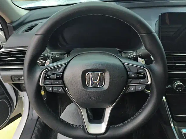 Honda Accord — Фото автомобиля 15