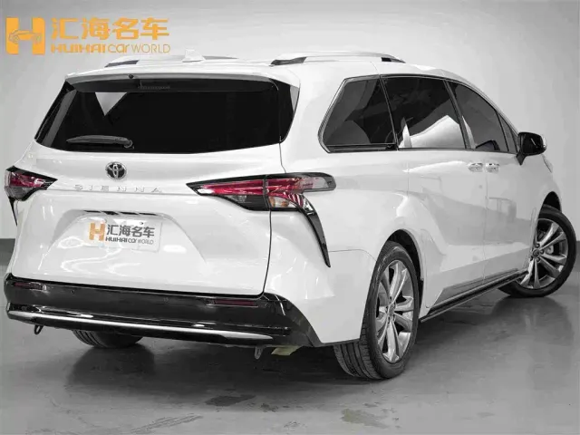 Toyota Toyota Sienna 2021 2.5L Hybrid Ultimate Edition — Фото автомобиля 5