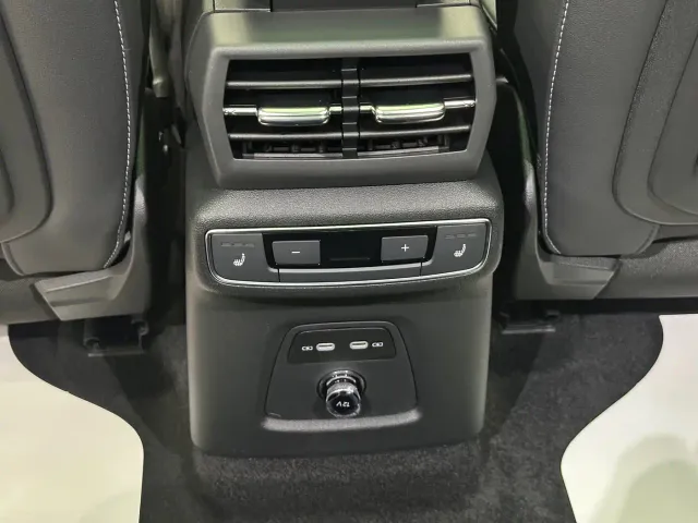 Audi Q5 e-tron — Фото автомобиля 15
