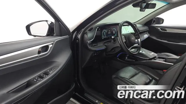 Hyundai Grandeur (New) Hybrid — Фото автомобиля 15