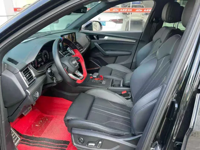Audi Q5L — Фото автомобиля 6