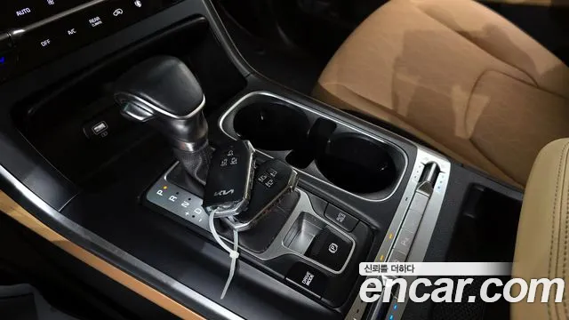 Kia Canival Carnival 4 поколение 9 мест Prestige — Фото автомобиля 9