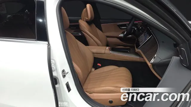 Mercedes-Benz E-Class E-класс W214 E300 4MATIC Exclusive — Фото автомобиля 26