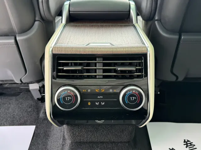 Land Rover Range Rover — Фото автомобиля 18