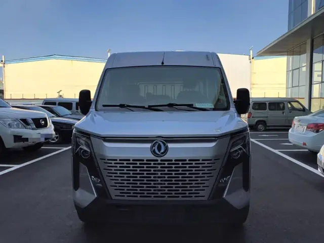 Dongfeng Yufeng — Фото автомобиля 2