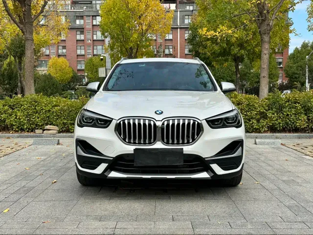 BMW X1 — Фото автомобиля 2